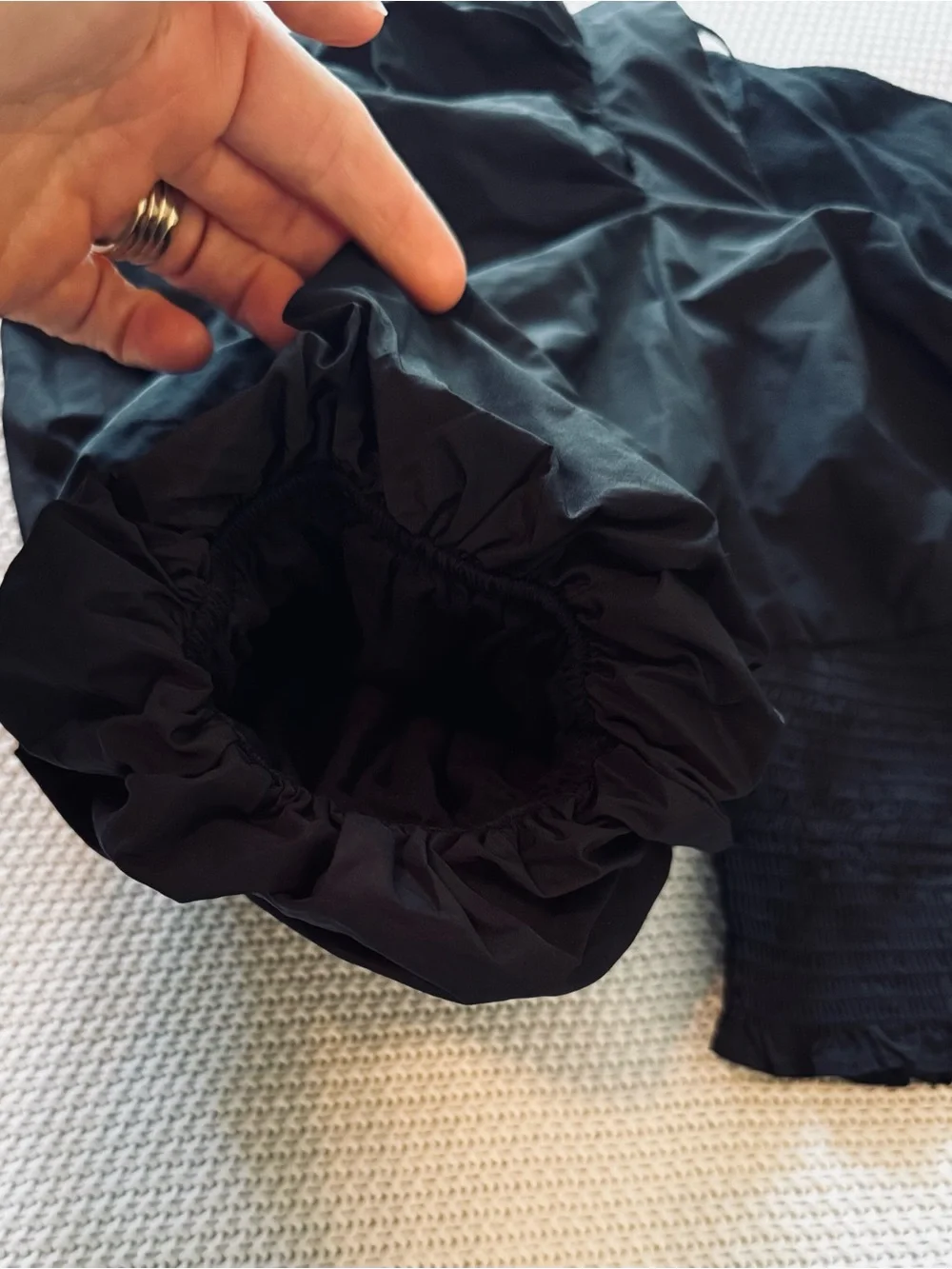 TOPSHOP Taffeta Puff Sleeve Blouse Smocked Black Crop Top - Picture 8 of 13